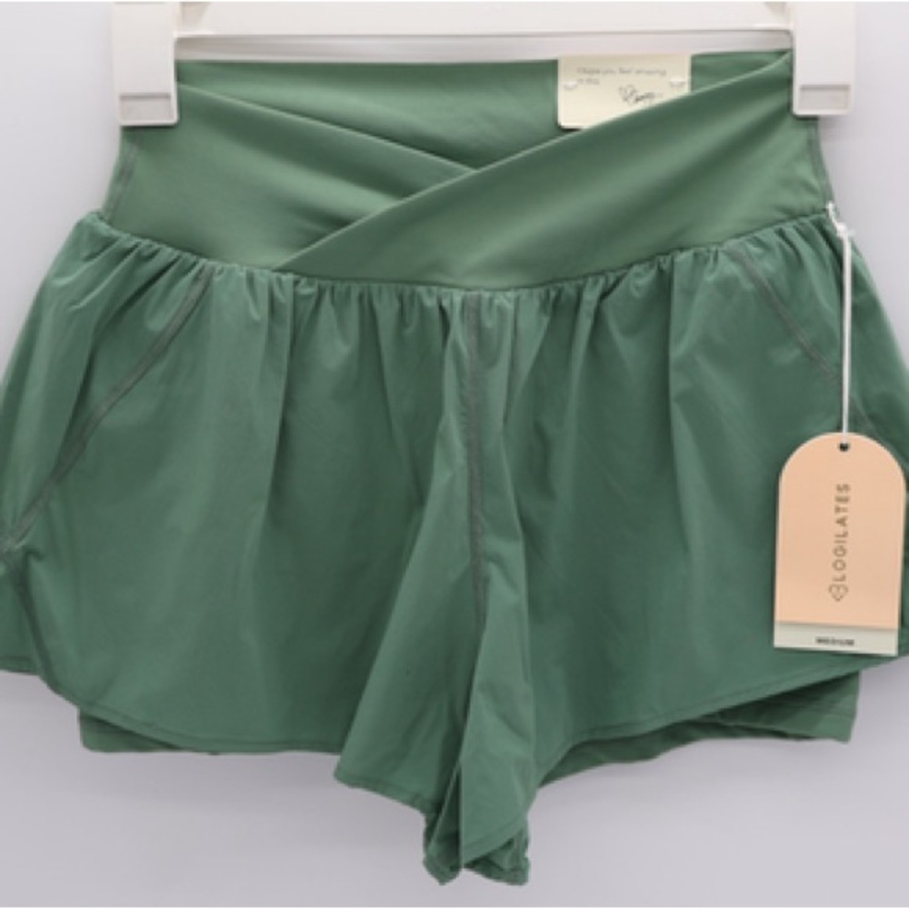 Blogilates Criss Cross Run Short- Green size XL